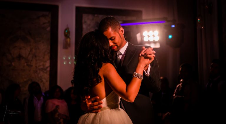 Mariage chateau bouffemont - Ceremonie mariage laique photographe mariage Antillais