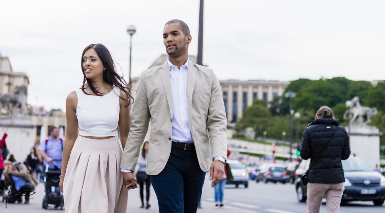 Séance engagement Paris - Love Session in Paris - Séance photo engagement paris - Séance photo Love Session paris - Photo de couple avant le mariage à Paris - Pre-wedding in Paris