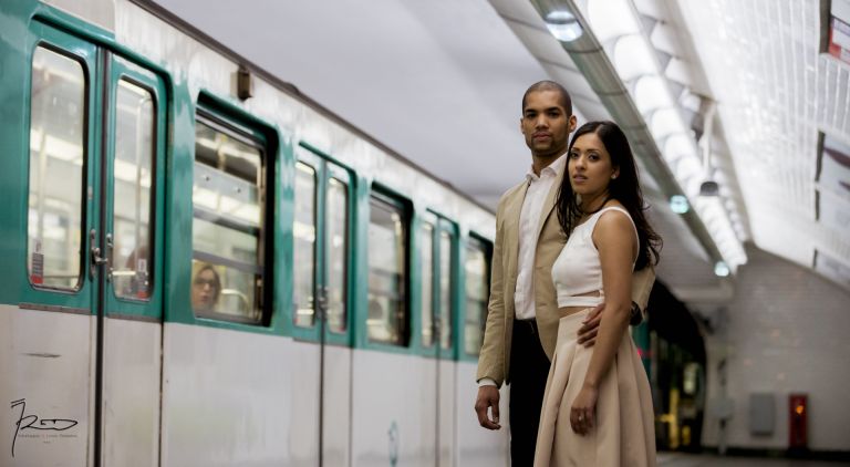 Séance engagement Paris - Love Session in Paris - Séance photo engagement paris - Séance photo Love Session paris - Photo de couple avant le mariage à Paris - Pre-wedding in Paris
