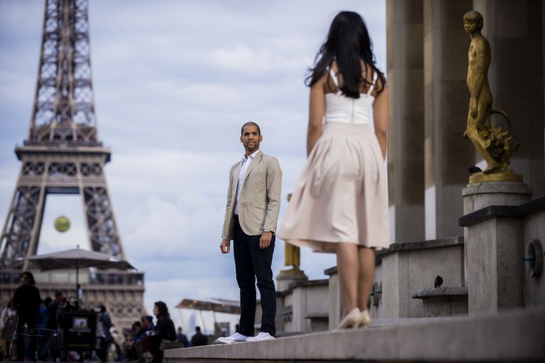 Séance engagement Paris - Love Session in Paris - Séance photo engagement paris - Séance photo Love Session paris - Photo de couple avant le mariage à Paris - Pre-wedding in Paris