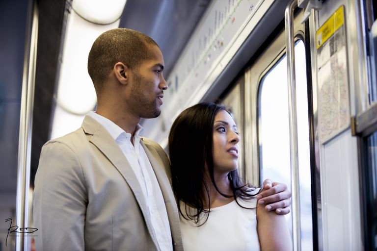 Séance engagement Paris - Love Session in Paris - Séance photo engagement paris - Séance photo Love Session paris - Photo de couple avant le mariage à Paris - Pre-wedding in Paris