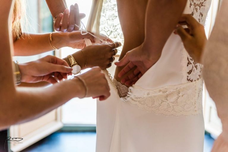 Habillage de la mariée